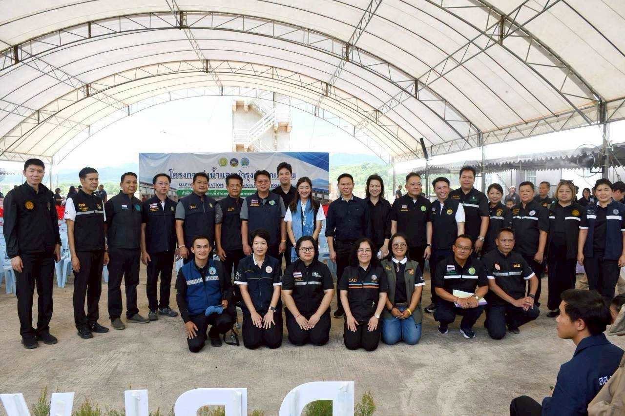 title - รองเลขาธิการ ส.ป.ก. ร่วมติดตามรัฐมนตรีช่วยว่าการกระทรวงเกษตรและสหกรณ์ (นางสาวปิยะรัฐชย์ ติยะไพรัช) ลงพื้นที่ตรวจราชการใน จังหวัดแพร่